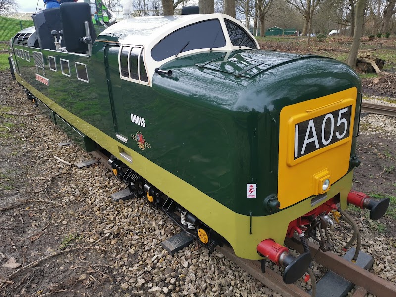 Thornes Park Miniature Railway photo 2