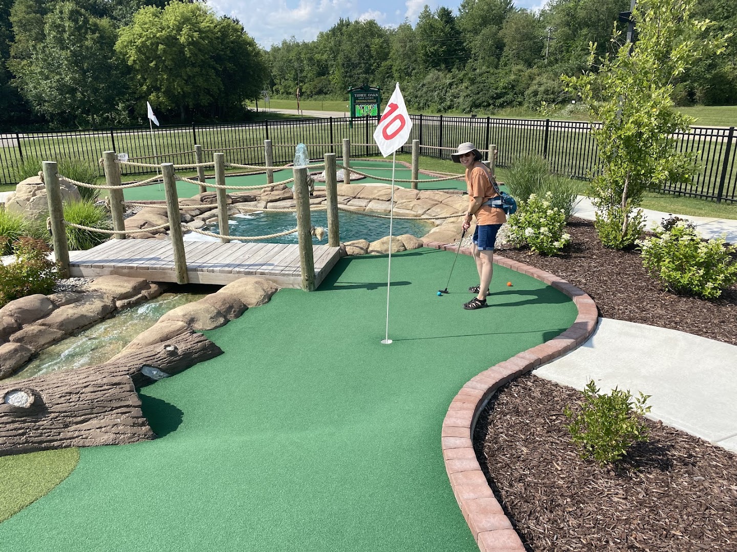 Three Oaks Golf Center photo 3