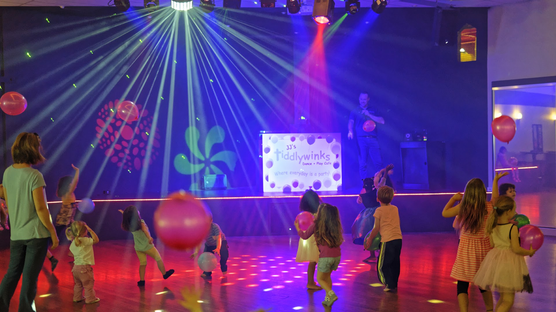 Tiddlywinks Dance & Play Cafe