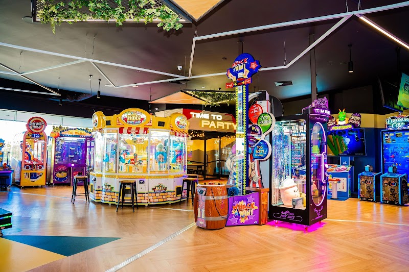 Timezone Innaloo photo 2