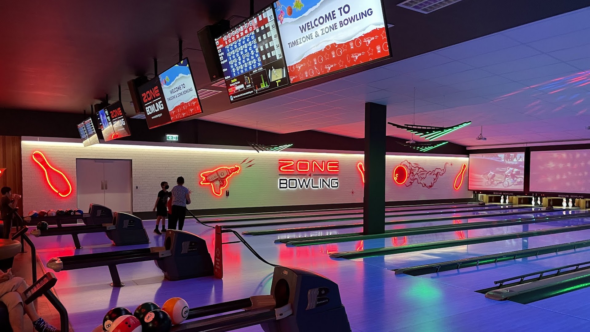 Timezone & Zone Bowling Clayton photo 3