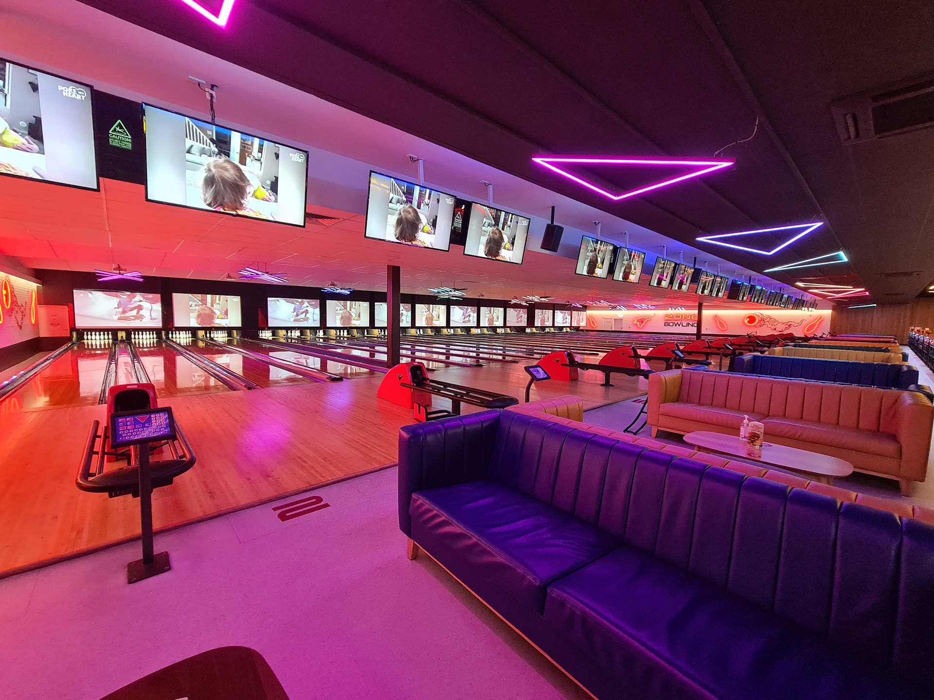 Timezone & Zone Bowling Forest Hill photo 3