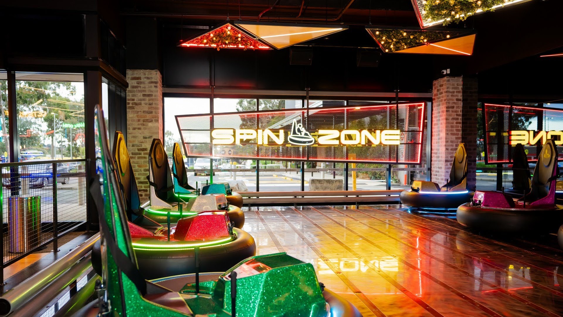 Timezone & Zone Bowling Tea Tree Plaza photo 3