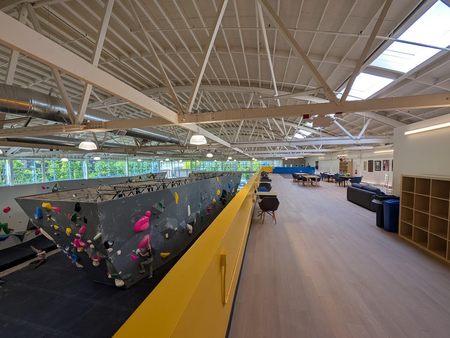 Tomo Bouldering Club photo 2