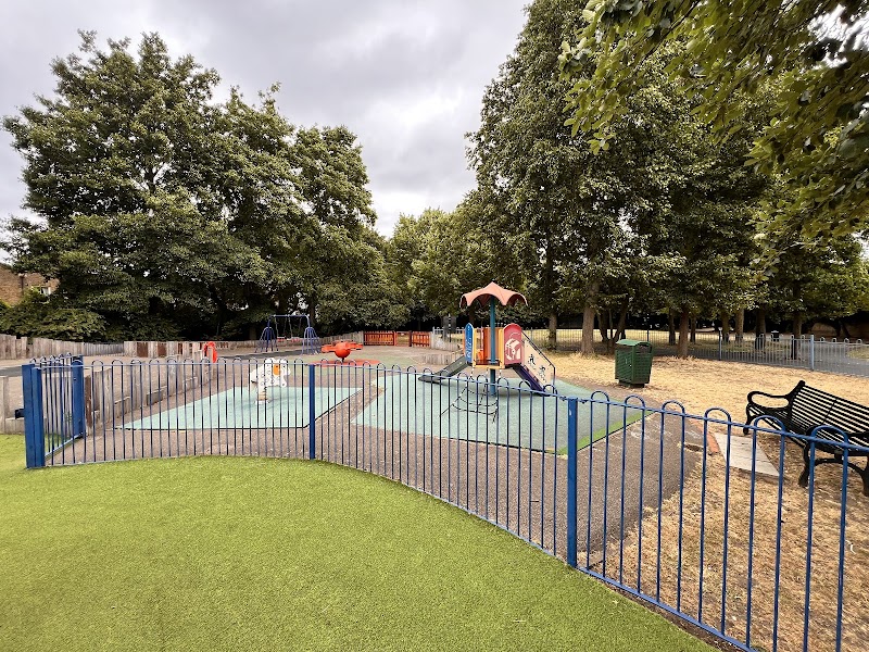Tooting Gardens Playground