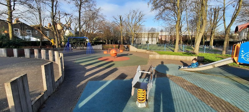 Tooting Gardens Playground photo 2