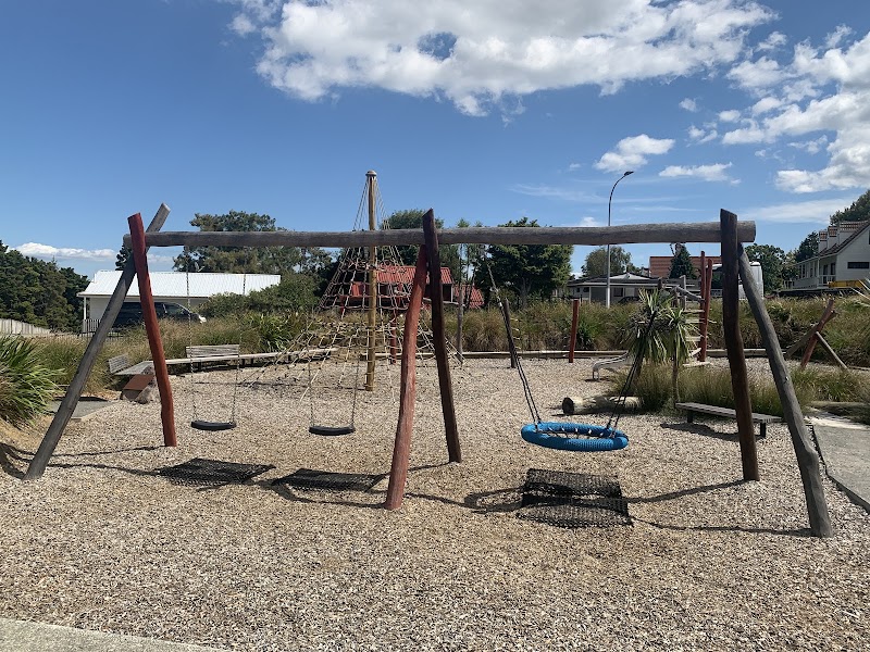 Totara Heights Ngahau Playground photo 2