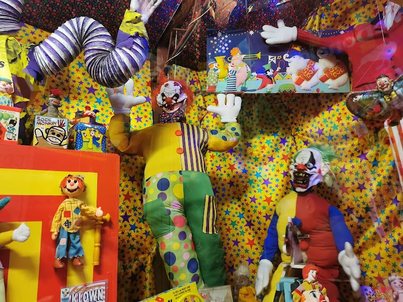 Toy Circus photo 2