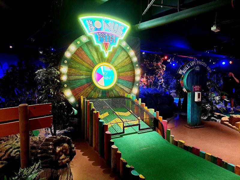 Treetop Golf Leicester photo 2