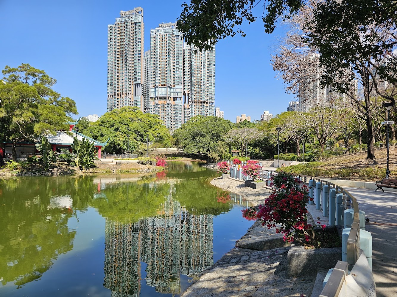 Tuen Mun Park photo 2