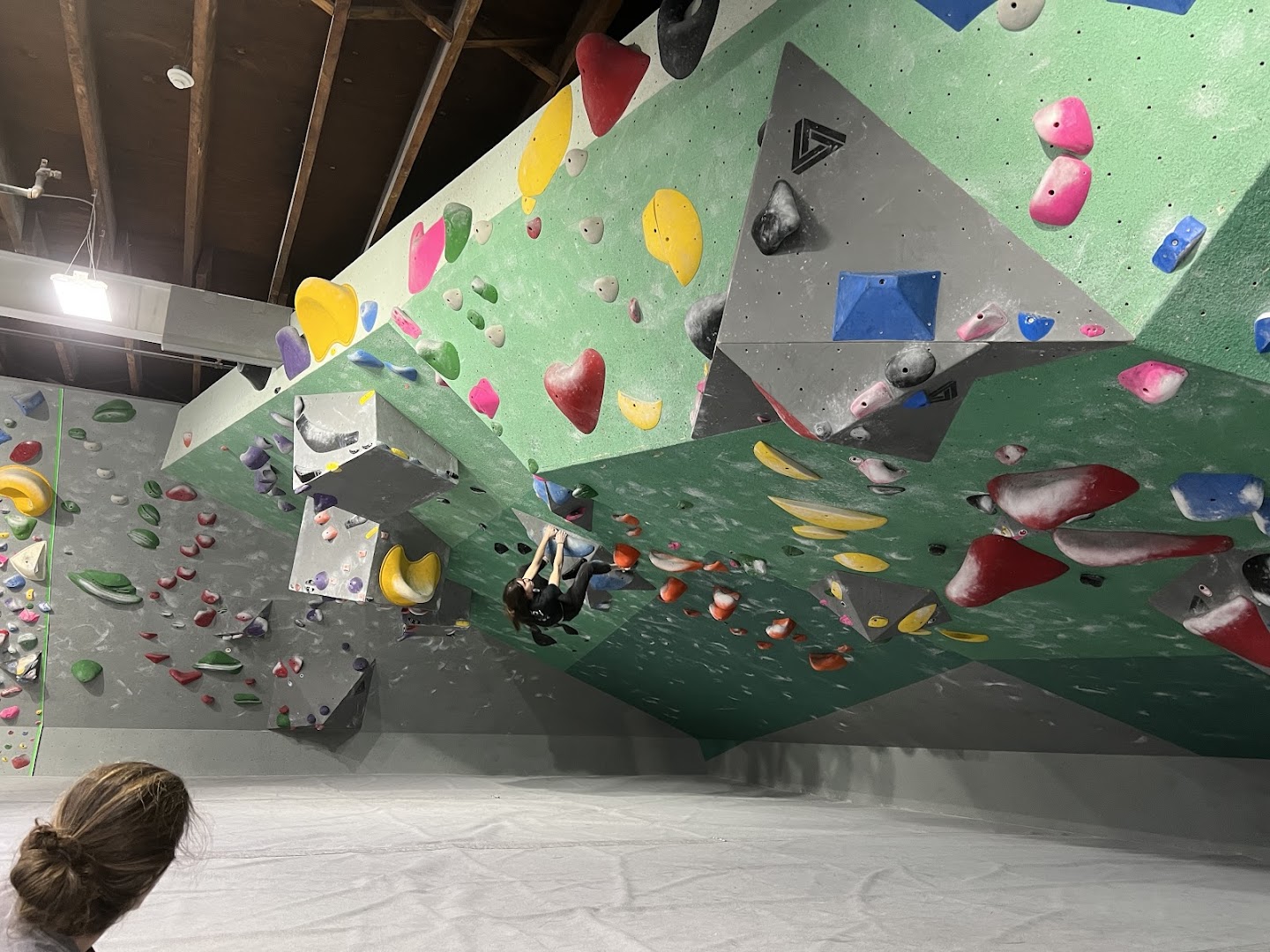 Tufas Boulder Lounge photo 2