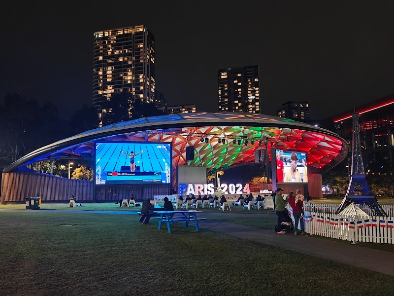 Tumbalong Park photo 2