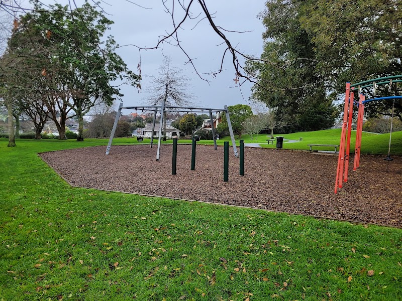 Upland Road Playground photo 2