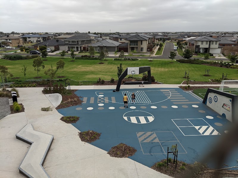 Upper Point Cook Playground photo 2