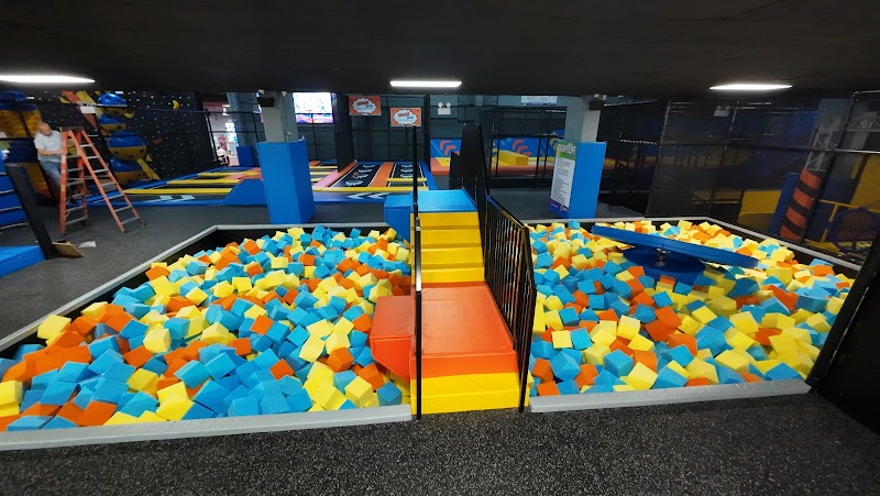 Urban Zone Trampoline & Adventure Park photo 2