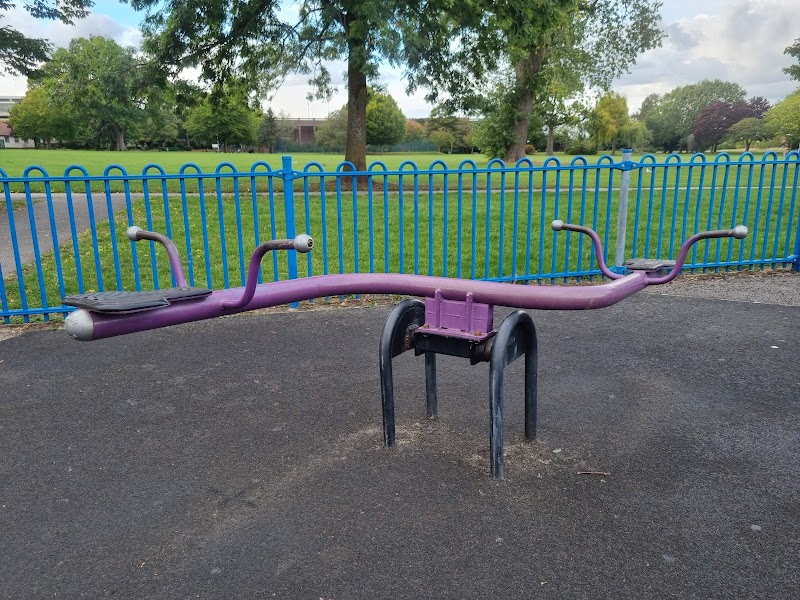 Victoria Common Play Area photo 3