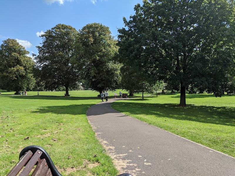 Victoria Park photo 2