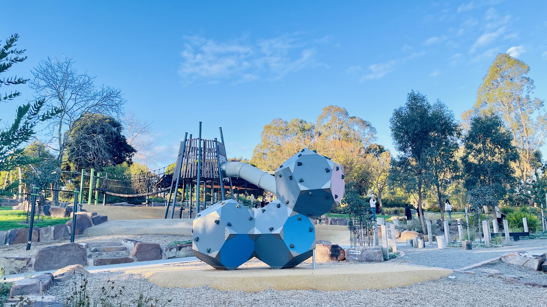 Victoria Street Playground photo 3
