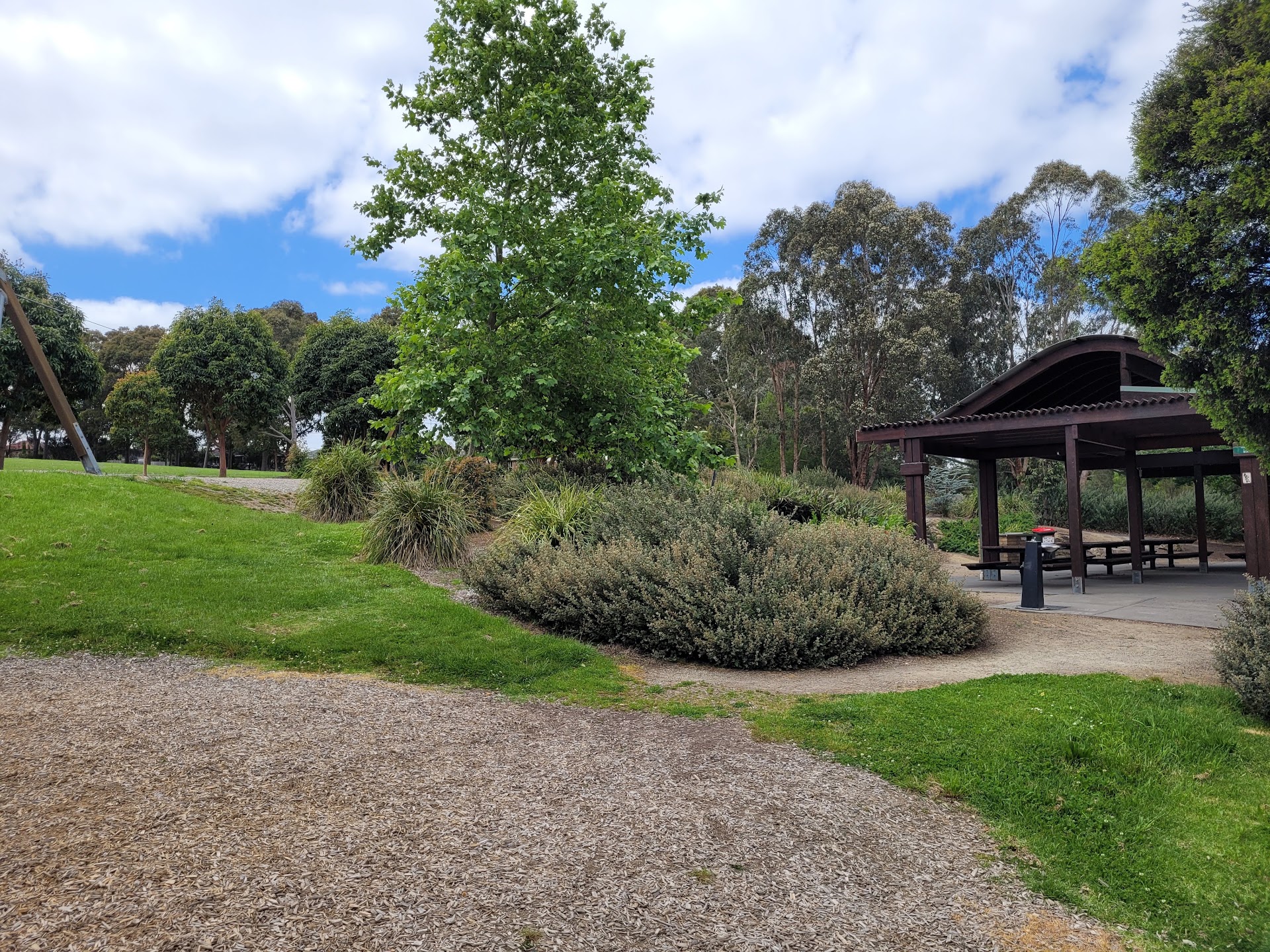 Victoria Street Playground photo 2