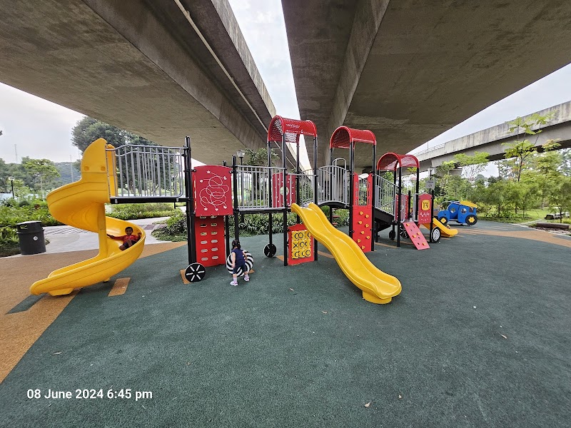 Villa Verde Park Nature Playgarden and Children's Playground