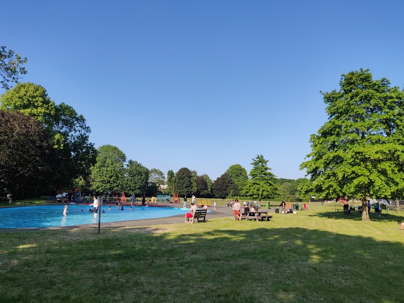 Vine Road Recreation Ground photo 2