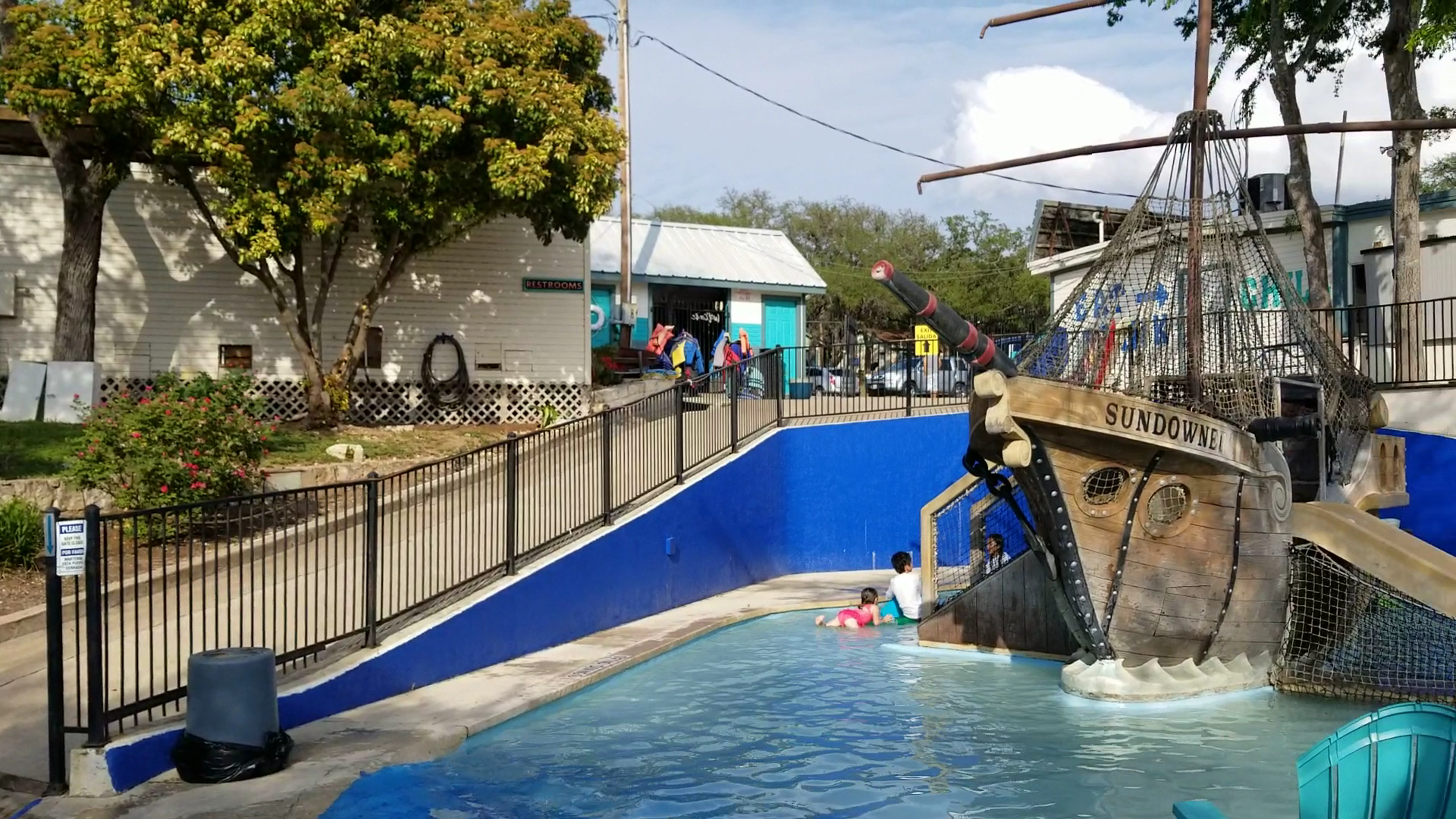 Volente Beach Resort & Waterpark photo 2