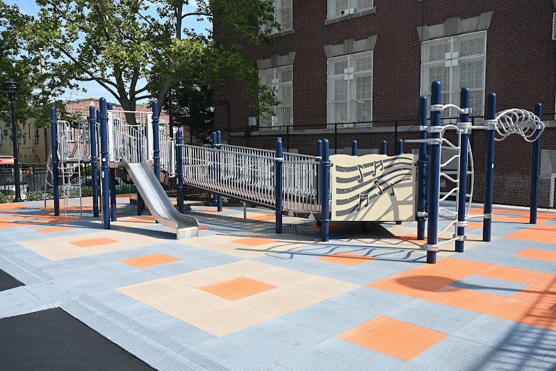Wakefield Playground photo 2