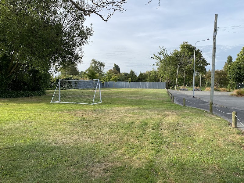 Walnut Tree Park photo 2