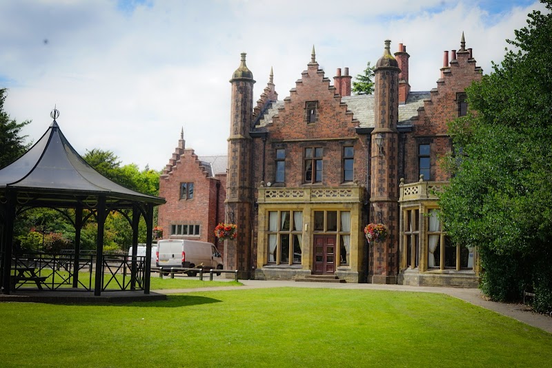 Walton Hall and Gardens photo 2