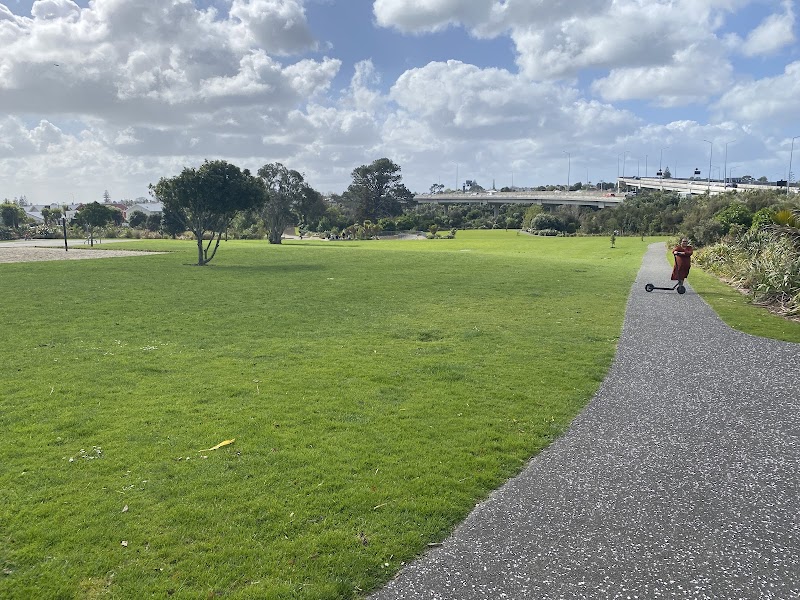 Waterview Reserve (Oakley Park) photo 3