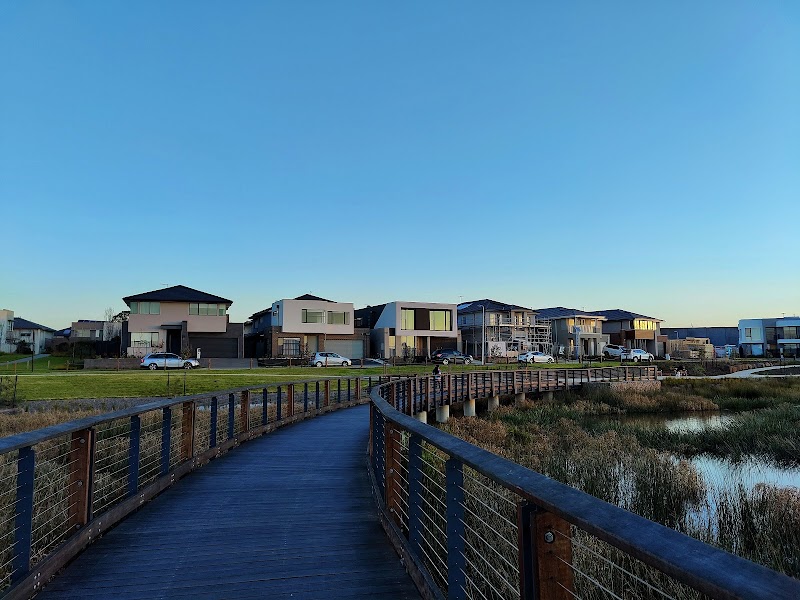 Waverley Park Lake Playground photo 3