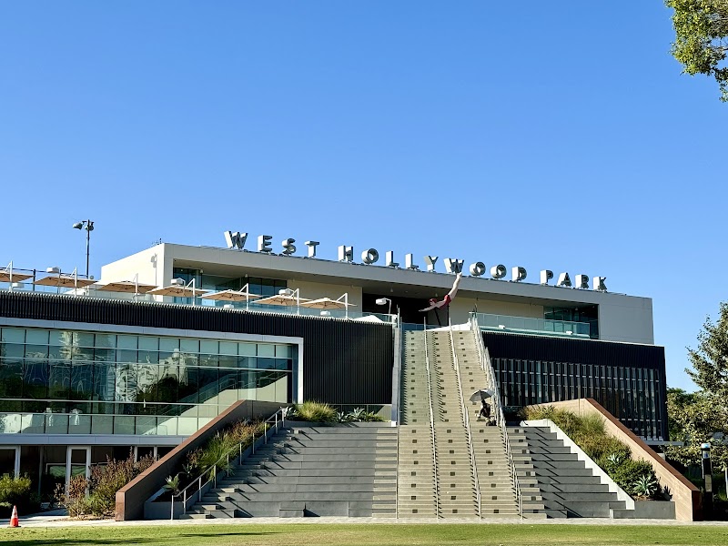 West Hollywood Aquatic & Recreation Center photo 2