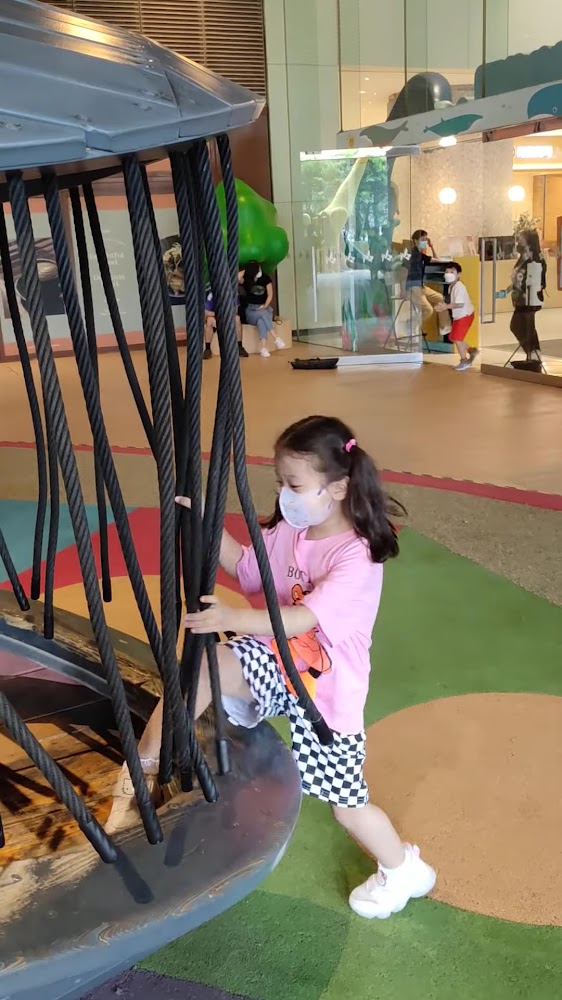 Whale Garden photo 3