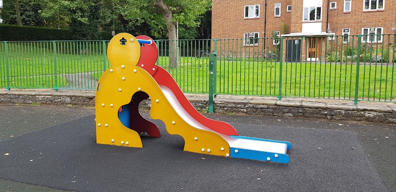 Whitnell Way Playground photo 3