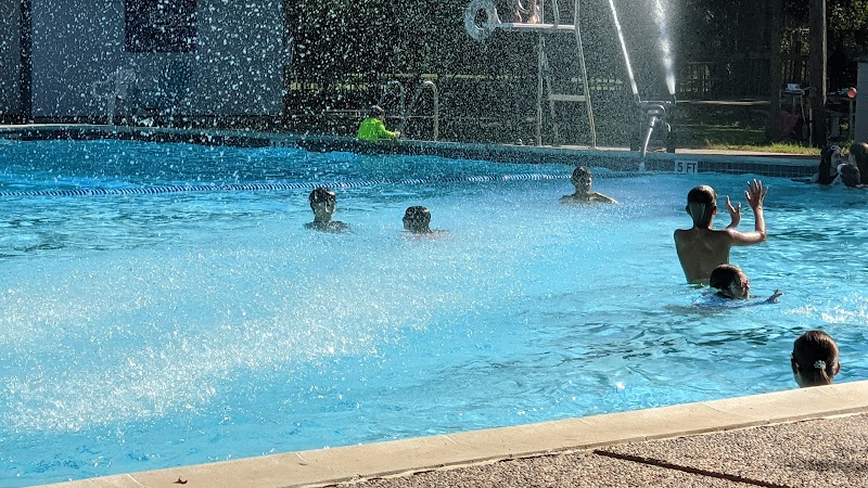 Willow Pool photo 2