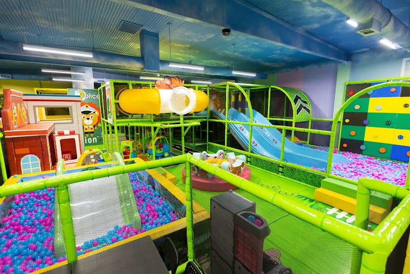 Wonderland 4 Kids Indoor Playground photo 3