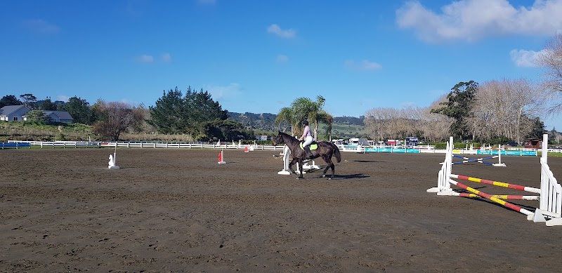 Woodhill Sands Equestrian Events Centre photo 3