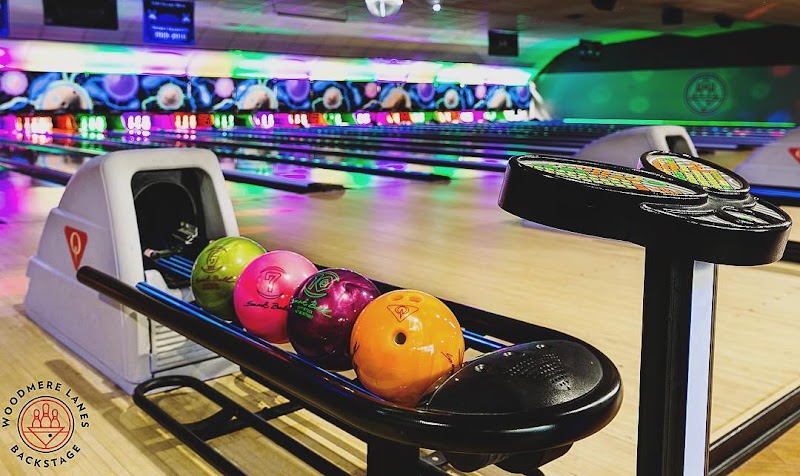 Woodmere Lanes
