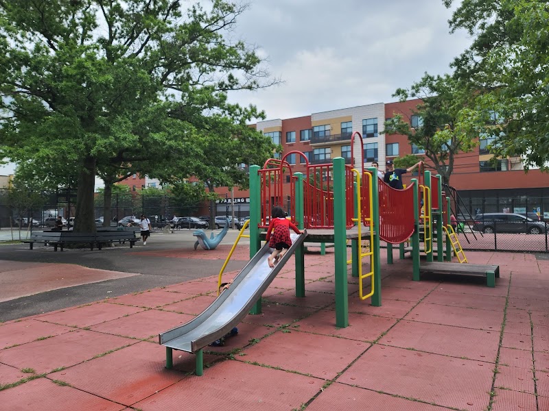 Woodtree Playground
