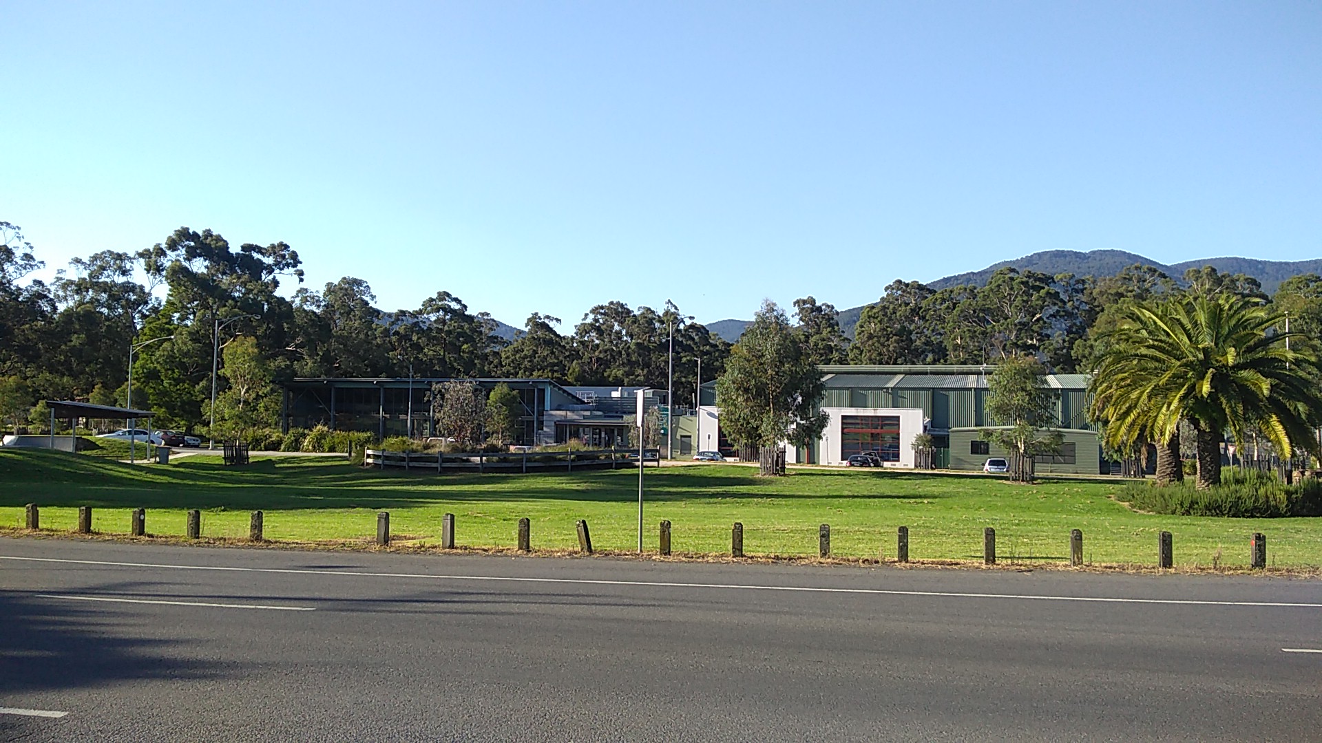 Yarra Centre (Yarra Junction Aquatic Centre) photo 2