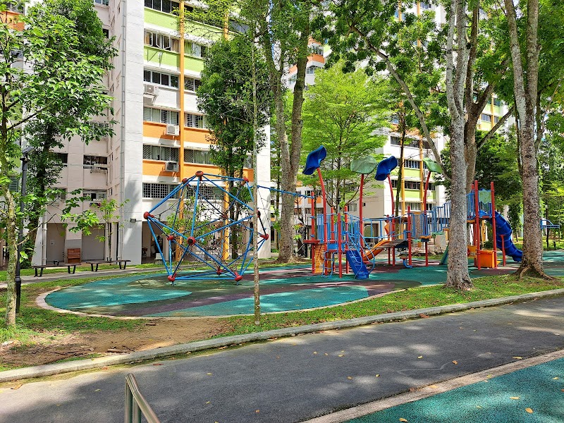 Yishun N8 Park Playground photo 2