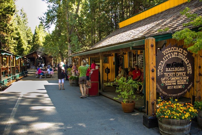 Yosemite Mountain Sugar Pine Railroad photo 2