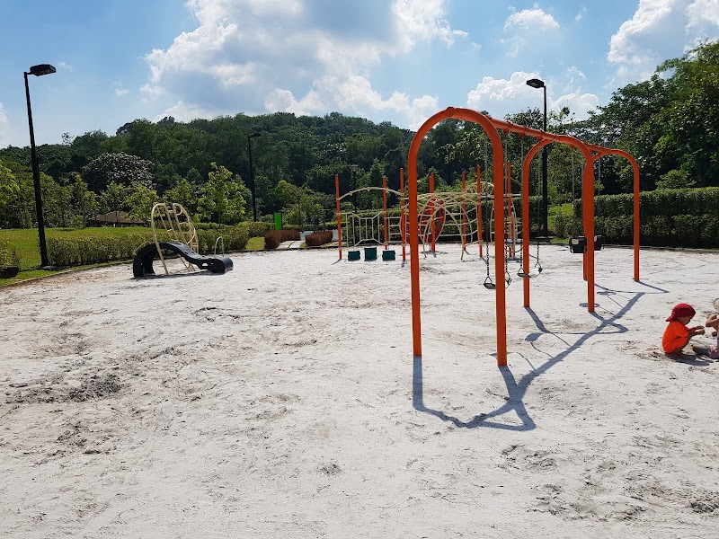Zhenghua Park