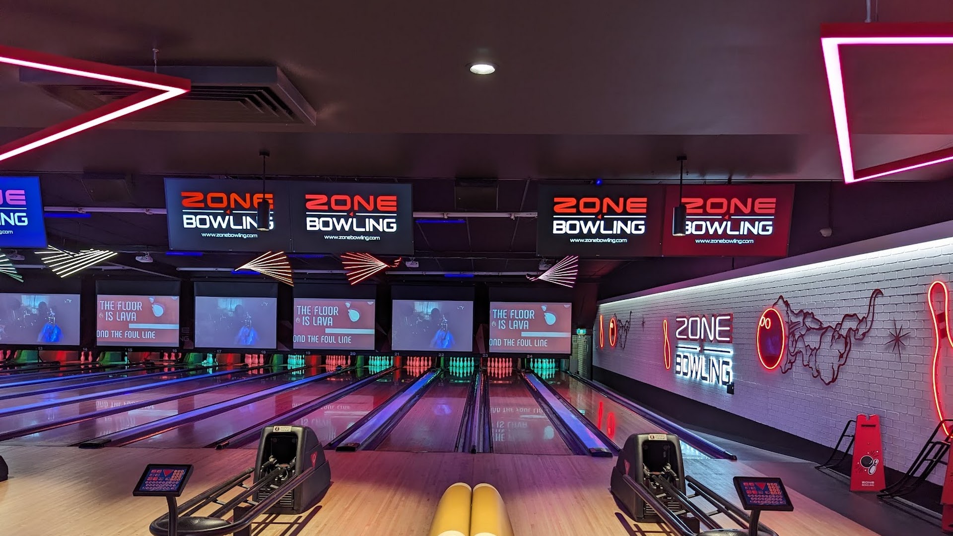 Zone Bowling Cannington photo 2