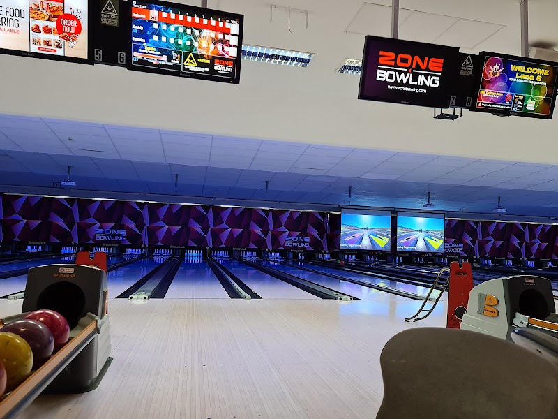 Zone Bowling Tuggeranong photo 2